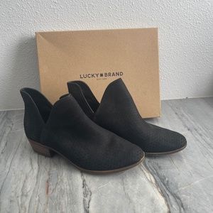 Lucky Brand Women's 10 M Black LK-Bashina Perforated Ankle Booties
